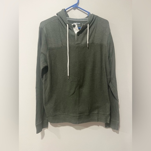 Express Men’s Waffle Knit Hooded Long Sleeve Shirt - Size Medium - Picture 1 of 7
